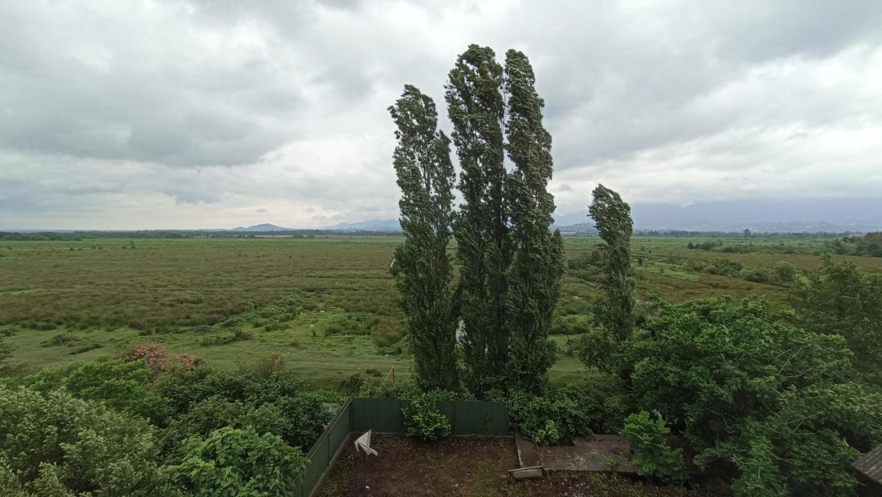 Guest House Karla Kobuleti ภายนอก รูปภาพ